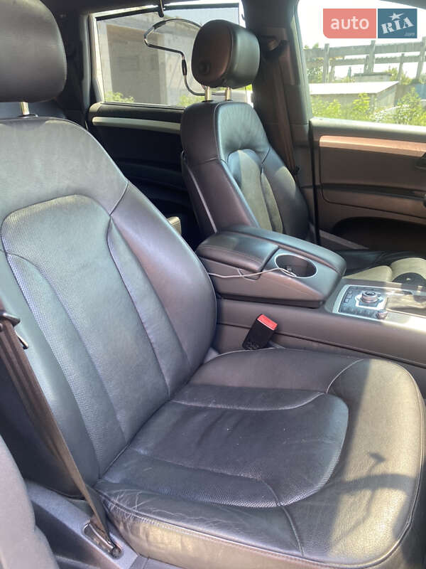 Позашляховик / Кросовер Audi Q7 2012 в Дніпрі