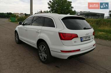 Внедорожник / Кроссовер Audi Q7 2015 в Полтаве