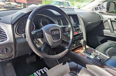 Позашляховик / Кросовер Audi Q7 2007 в Тячеві