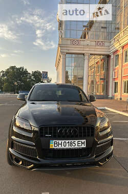 Внедорожник / Кроссовер Audi Q7 2013 в 
