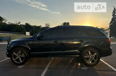 Внедорожник / Кроссовер Audi Q7 2013 в 