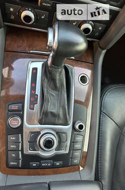 Внедорожник / Кроссовер Audi Q7 2013 в 