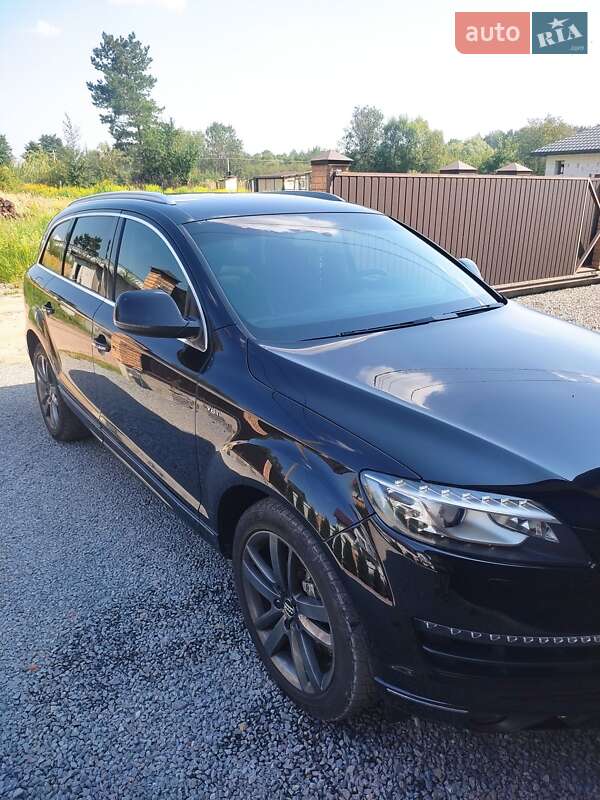 Позашляховик / Кросовер Audi Q7 2010 в Львові