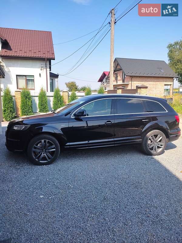 Позашляховик / Кросовер Audi Q7 2010 в Львові