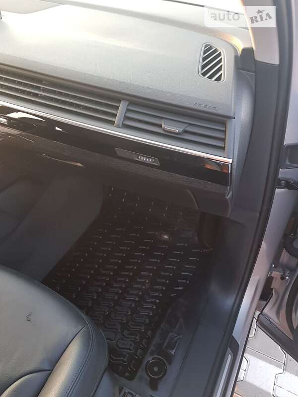 Внедорожник / Кроссовер Audi Q7 2018 в Киеве фото 27 Внедорожник / Кроссовер Audi Q7 2018 в Киеве