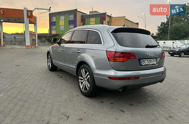 Внедорожник / Кроссовер Audi Q7 2006 в Черновцах