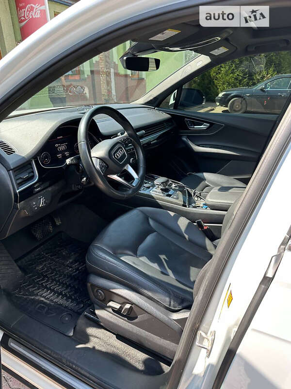 Позашляховик / Кросовер Audi Q7 2017 в Львові фото 33 Позашляховик / Кросовер Audi Q7 2017 в Львові