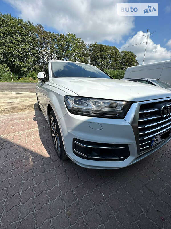 Внедорожник / Кроссовер Audi Q7 2017 в Львове