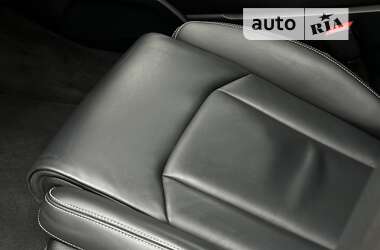 Внедорожник / Кроссовер Audi Q7 2016 в 