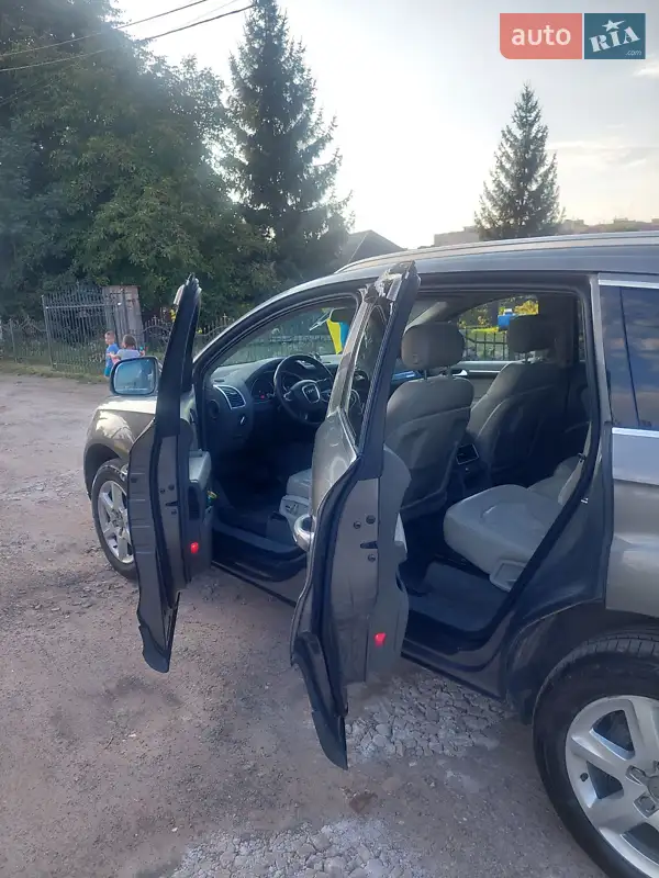 Audi Q7 2011 VIN WA1CGAFE7BD010225 фото оголошення 12 з 59