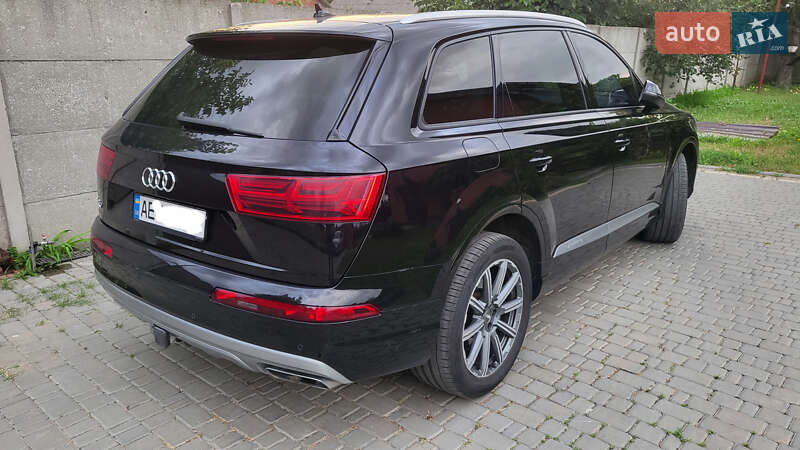 Внедорожник / Кроссовер Audi Q7 2018 в Днепре