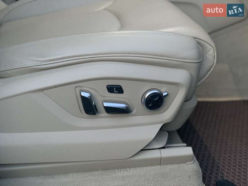 Внедорожник / Кроссовер Audi Q7 2017 в Виннице