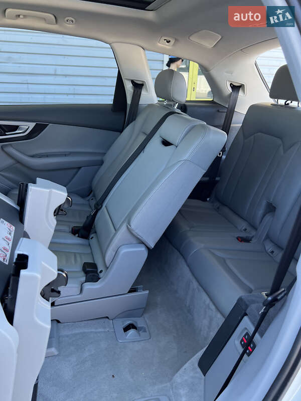 Позашляховик / Кросовер Audi Q7 2018 в Полтаві фото 31 Позашляховик / Кросовер Audi Q7 2018 в Полтаві