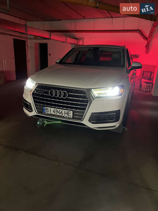Позашляховик / Кросовер Audi Q7 2018 в Полтаві фото 35 Позашляховик / Кросовер Audi Q7 2018 в Полтаві