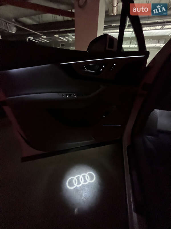 Позашляховик / Кросовер Audi Q7 2018 в Полтаві фото 39 Позашляховик / Кросовер Audi Q7 2018 в Полтаві