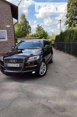 Внедорожник / Кроссовер Audi Q7 2006 в 