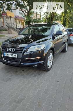 Внедорожник / Кроссовер Audi Q7 2006 в 