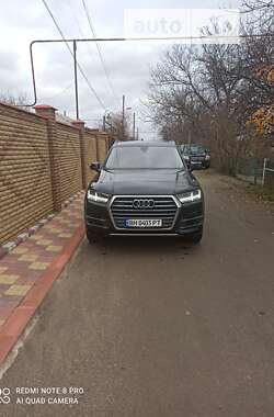 Позашляховик / Кросовер Audi Q7 2017 в Ананьїві