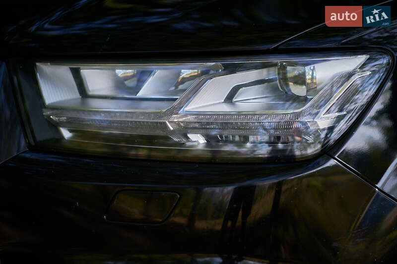 Внедорожник / Кроссовер Audi Q7 2016 в Хмельницком