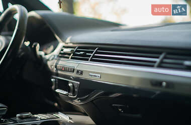 Внедорожник / Кроссовер Audi Q7 2016 в Хмельницком