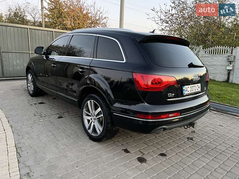 Внедорожник / Кроссовер Audi Q7 2012 в Нововолынске