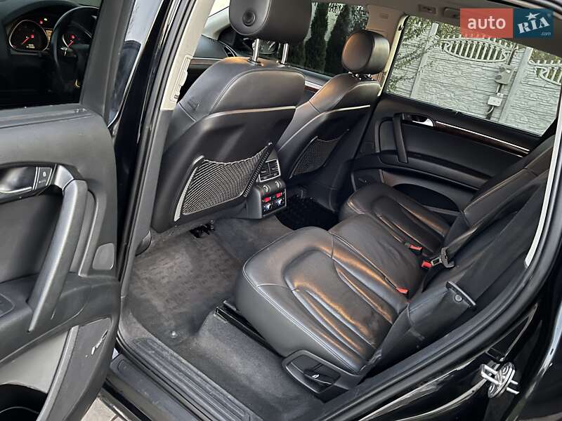 Внедорожник / Кроссовер Audi Q7 2012 в Нововолынске