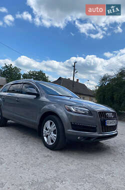 Внедорожник / Кроссовер Audi Q7 2010 в Хороле