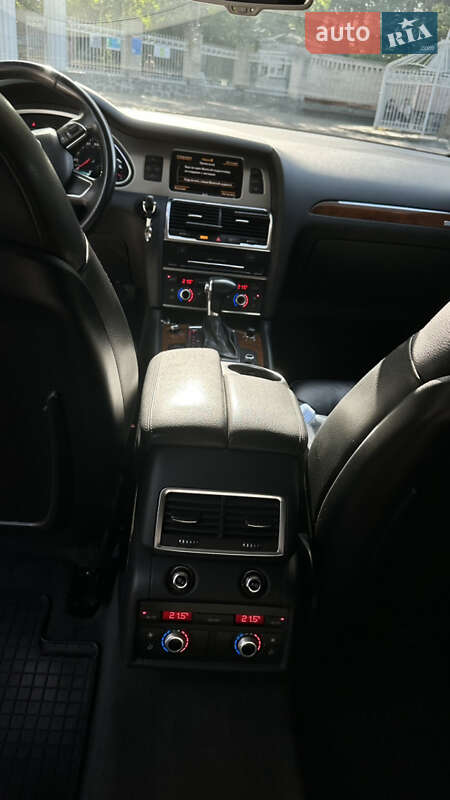 Позашляховик / Кросовер Audi Q7 2014 в Вінниці