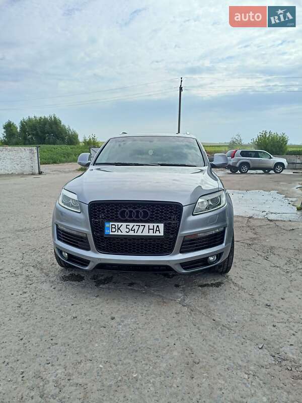 Внедорожник / Кроссовер Audi Q7 2008 в Гоще