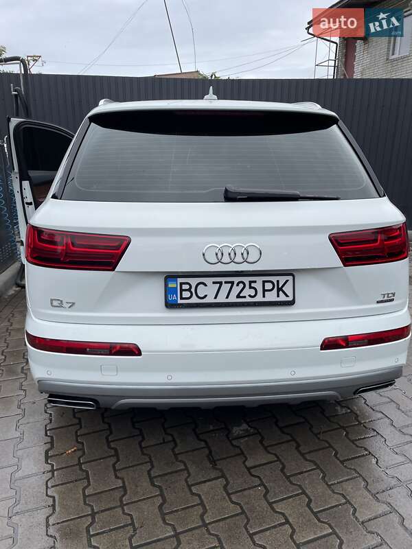 Внедорожник / Кроссовер Audi Q7 2017 в Львове