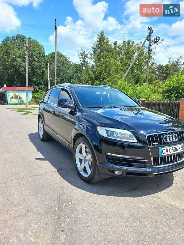 Внедорожник / Кроссовер Audi Q7 2007 в Киеве