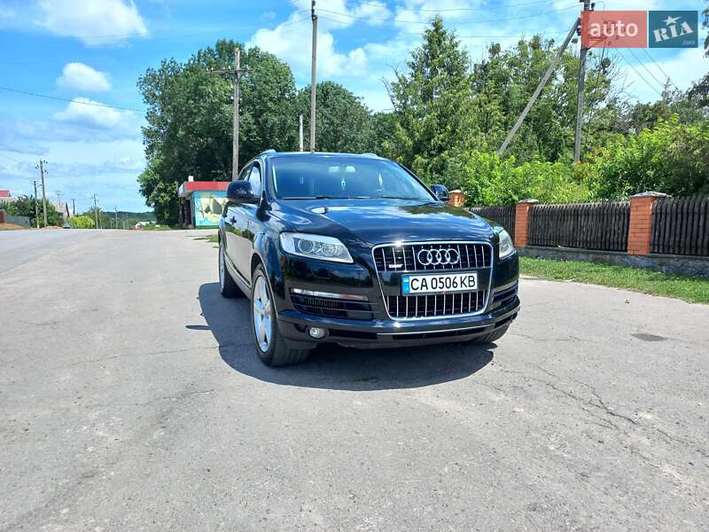 Внедорожник / Кроссовер Audi Q7 2007 в Монастырище