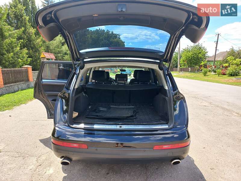 Внедорожник / Кроссовер Audi Q7 2007 в Киеве