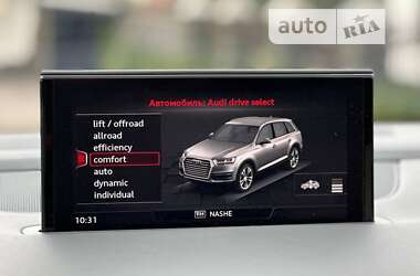 Позашляховик / Кросовер Audi Q7 2017 в 