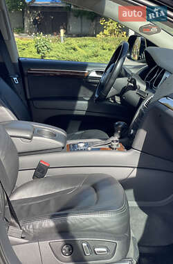 Внедорожник / Кроссовер Audi Q7 2013 в 