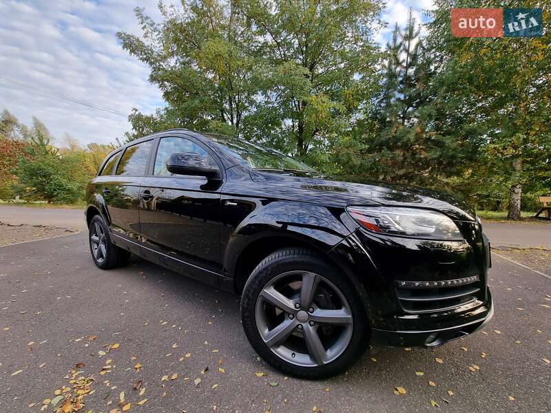 Позашляховик / Кросовер Audi Q7 2015 в Києві