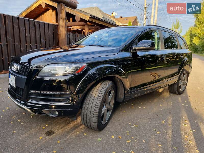 Позашляховик / Кросовер Audi Q7 2015 в Києві