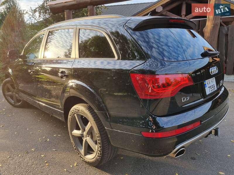 Позашляховик / Кросовер Audi Q7 2015 в Києві