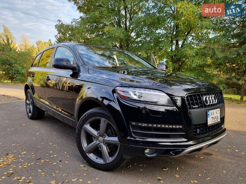 Позашляховик / Кросовер Audi Q7 2015 в Києві