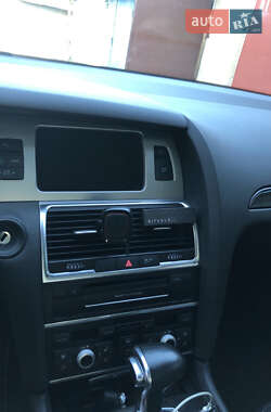 Внедорожник / Кроссовер Audi Q7 2013 в 