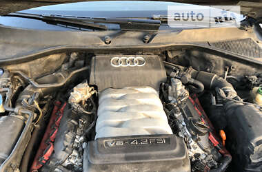 Внедорожник / Кроссовер Audi Q7 2007 в 