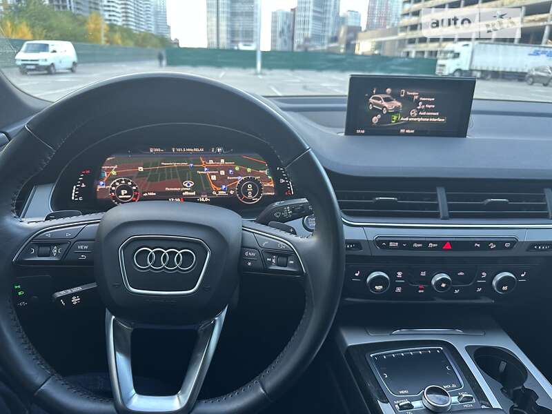 Внедорожник / Кроссовер Audi Q7 2019 в Киеве