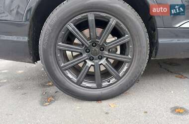 Внедорожник / Кроссовер Audi Q7 2016 в 