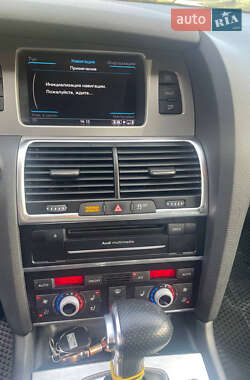 Позашляховик / Кросовер Audi Q7 2014 в Львові