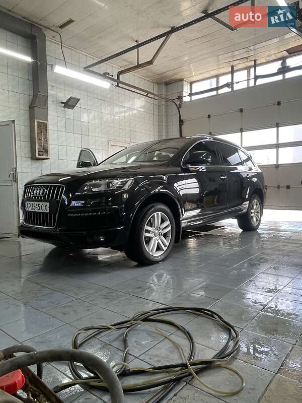 Внедорожник / Кроссовер Audi Q7 2015 в Запорожье