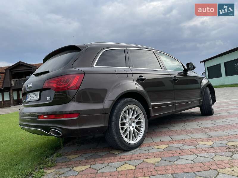 Внедорожник / Кроссовер Audi Q7 2014 в Городке