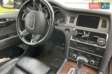 Внедорожник / Кроссовер Audi Q7 2014 в Городке