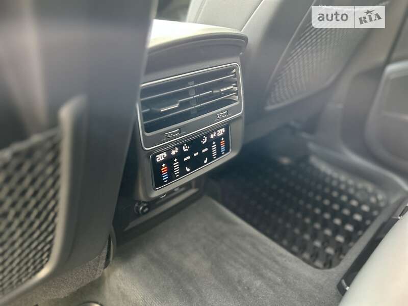 Внедорожник / Кроссовер Audi Q7 2020 в Львове