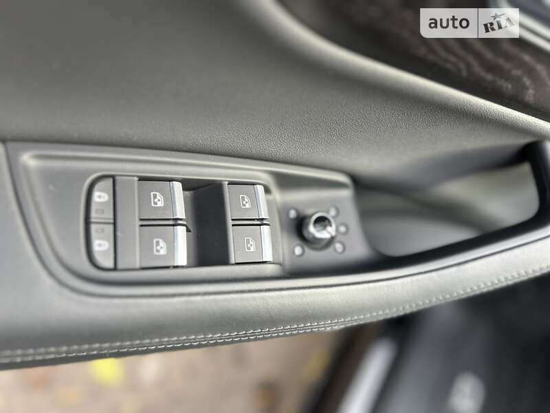 Внедорожник / Кроссовер Audi Q7 2020 в Львове