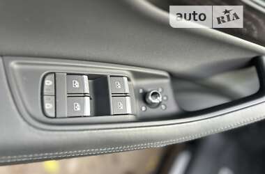 Внедорожник / Кроссовер Audi Q7 2020 в 